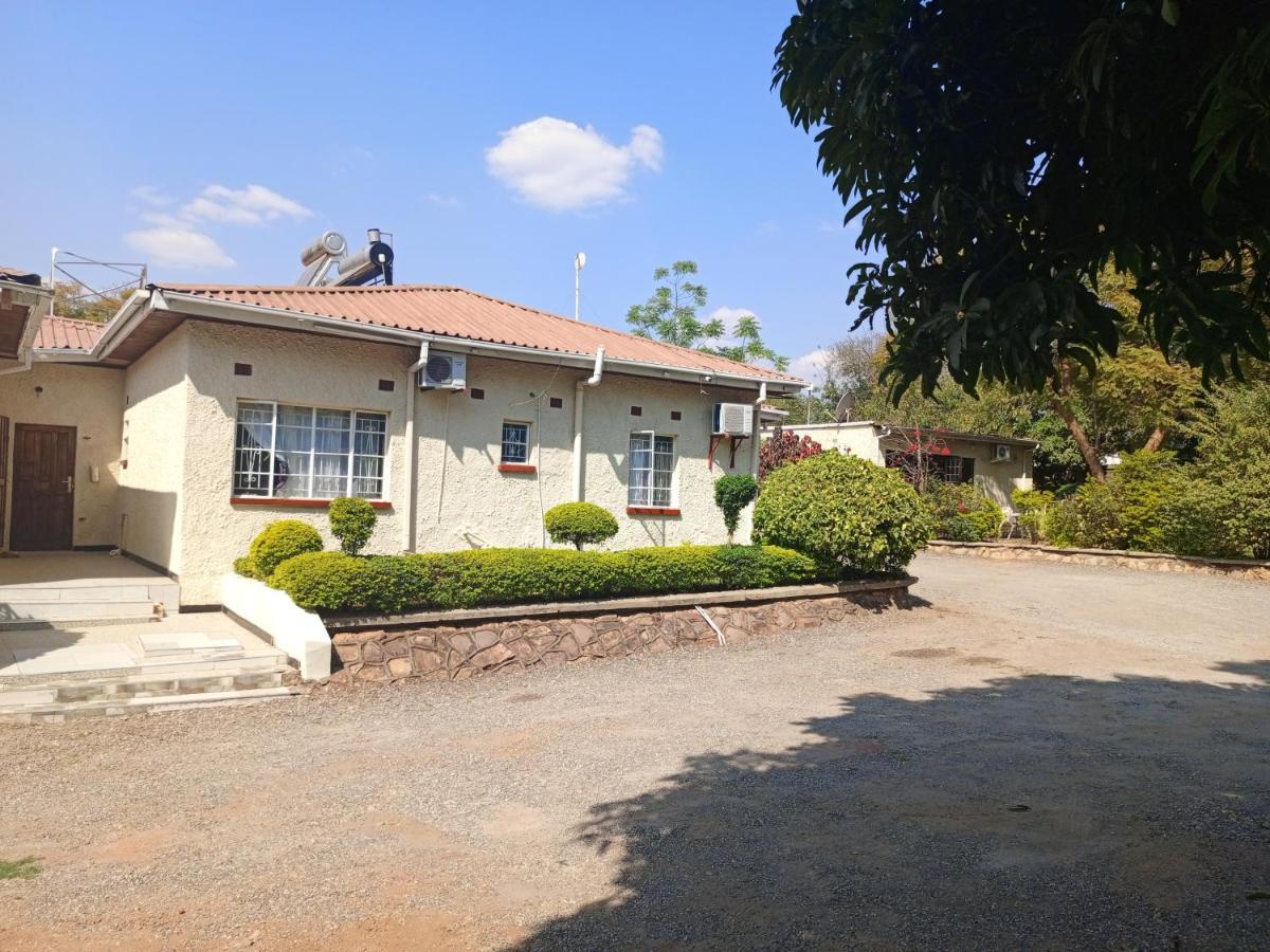 Matt Bed And Breakfast 利隆圭 外观 照片